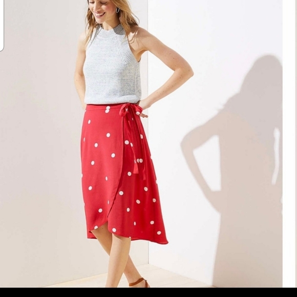 LOFT Dresses & Skirts - LOFT- NWT Polka dot wrap skirt